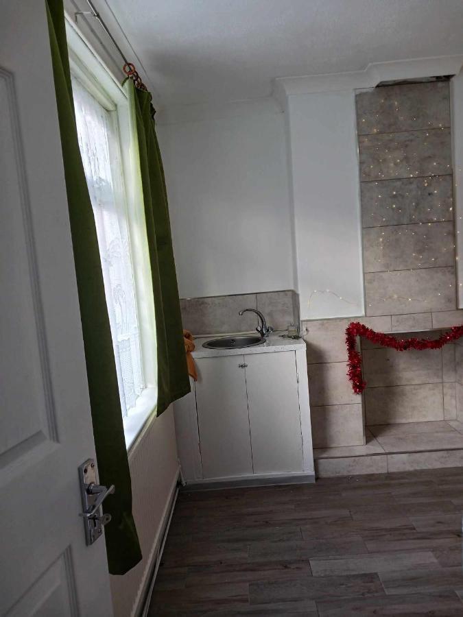Amarillys Guest House Πρέστον Εξωτερικό φωτογραφία